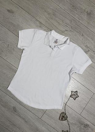 Белая футболка для мальчика 13-14 лет .