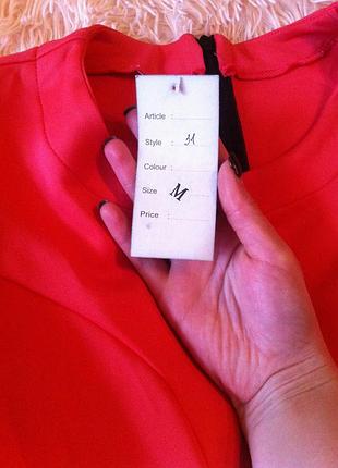 Сукні коралового кольору 3