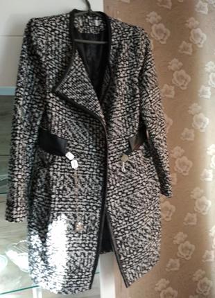 Твідове Пальто