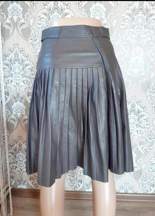 Брендовая кожаная юбка плиссе натуральная кожа плиссированная ports 19613 фото