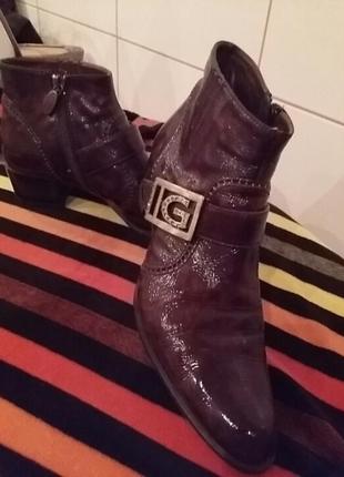 Неймовірно красиві шкіряні бутильйони від відомого бренду. оригінал.