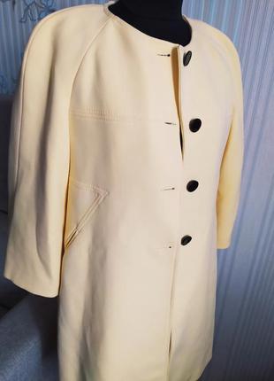 💛💛💛надзвичайно коасиве пальто фірми zara