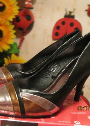 Туфли женские новые стильные классика туфли черные+серебро+бронза