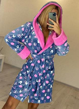 Домашний теплый плюшевый женский халат с капюшоном уютный короткий в универсальном размере 42 - 46 цвет синий