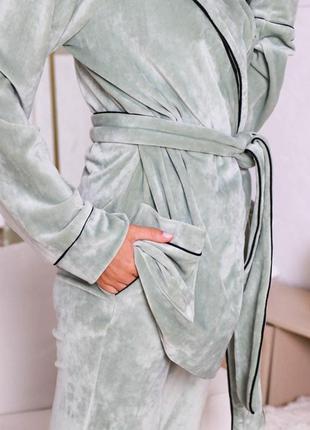 Тепла зимова велюрова плюшева жіноча піжама на запах з брюками домашній костюм xs колір бежевий4 фото