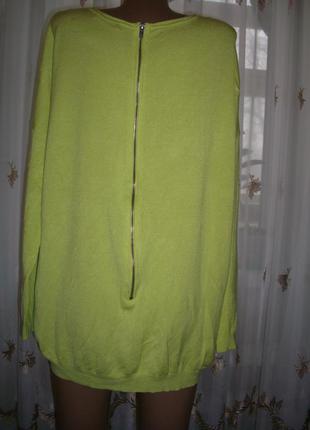 Удлиненный свитер лимонного цвета2 фото