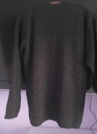 Чоловічий легкий светр .2 фото
