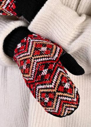 Жіночі рукавиці вызаные2 фото