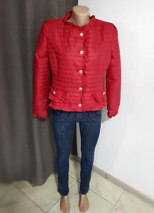 Куртка тонка жіноча на гудзиках весна/літо червона4 фото