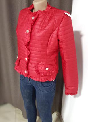 Куртка тонка жіноча на гудзиках весна/літо червона5 фото
