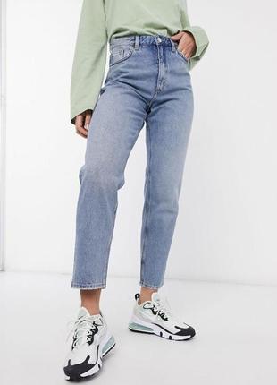 Джинсы mom