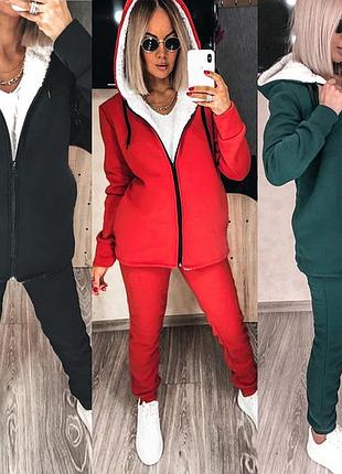 Жіночий костюм спорт