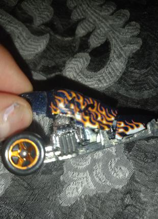 Машинка hot wheels tire fryer 3