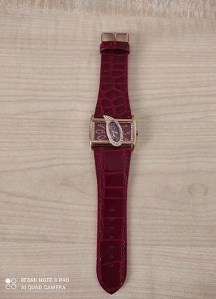 Стильные женские часы известного бренда, оригинал.3 фото