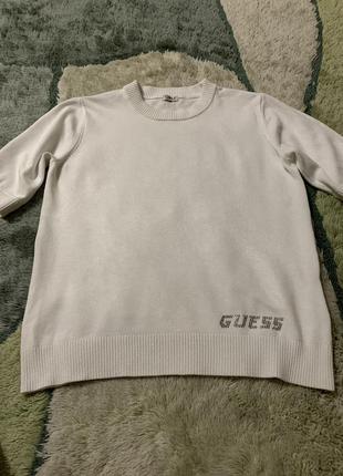 Трикотажная футболка guess