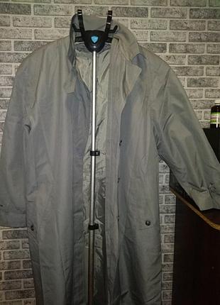 Плащ жіночий