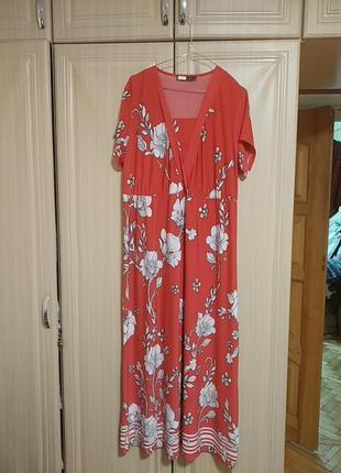 Длинное платье большого размера