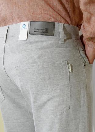 Легкие хлопковые брюки в светло-сером цвете3 фото