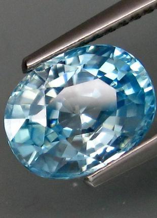 Голубой циркон натуральный 3.20ct. cambodia   9 x 7 x 4.8 mm