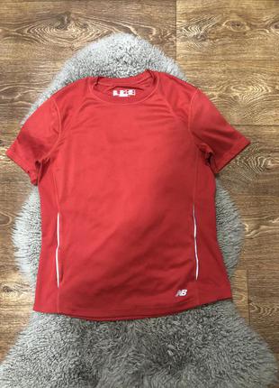 Спортивна футболка new balance