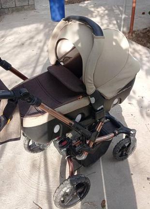 Продам коляску ( люлька и прогулка) в хорошем состоянии