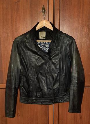 Женская кожаная куртка levi's | levis genuine leather
