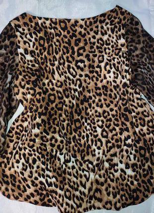 Стильна блузка леопард в ідеальному стані р.46-489 фото