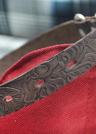 Кожаный ошейник для собак тисненный