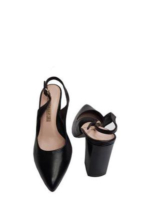 Туфлі жіночі чорні з відкритою п'ятою bravo moda