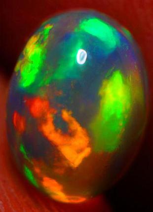 Эфиопский опал кабошон 1.24 ct aaa