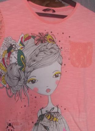 Яскрава футболка 13-14 р. зріст158-164. дов60,шир-42