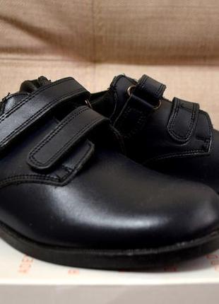 Кожаные классические туфли на липучках toughees 36размер2 фото