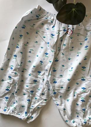 Панталони жіночі