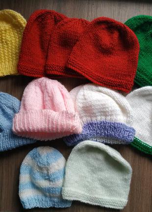 Вязаные шапки шапочки для куклы пупса baby born/ baby annabelle2 фото