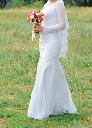 Шикарное свадебное платье силуэт "рыбка"