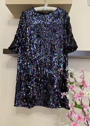 Шикарне вечірнє плаття з паєтками