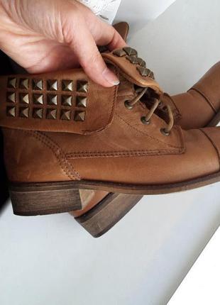 Кожаные ботинки akira, на шнурках, полностью мягкая кожа, ковбойки, ковбойские, с заклепками1 фото