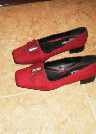 Туфли красные женские