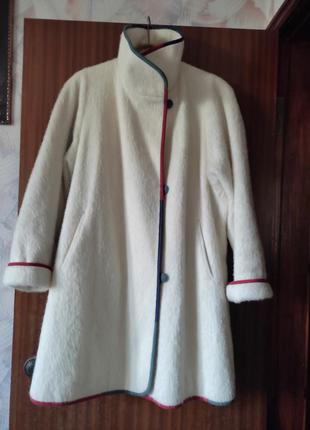 Пальто из шерсти ламы альпаки1 фото