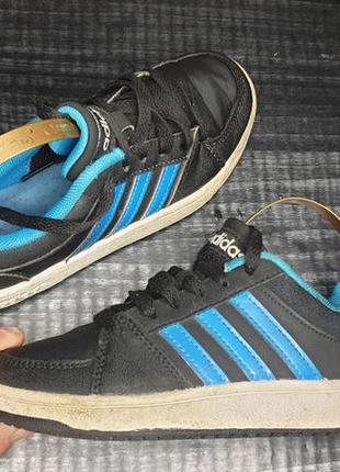 Кроссовки adidas