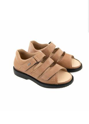 Ортопедичні сандалі