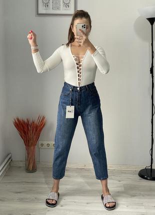 Крутые джинсы мом3 фото