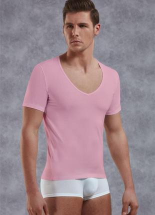 Чоловіча рожева футболка з глибоким вирізом dreanse 2820