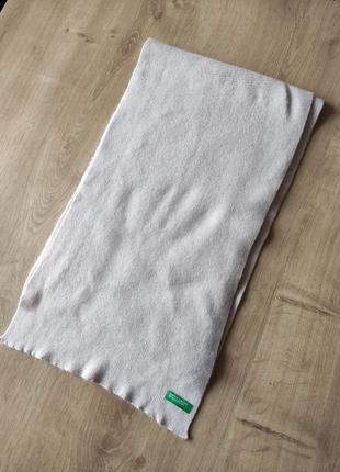 Красивий фірмовий шарф united colors of benetton