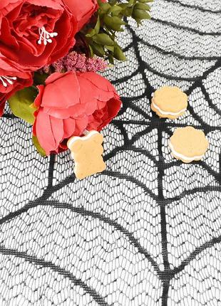 Скатертину на хеллоуїн чорна "павутина" -поліестер