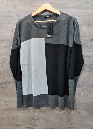 Чоловічий светр (оверсайз середніх розмірів)