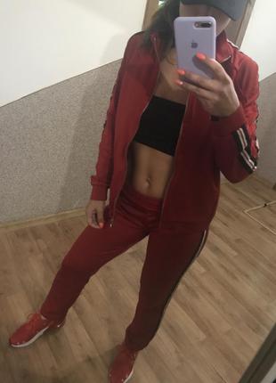Костюм спортивный прогулочный pull and bear