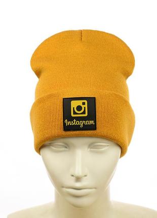 Шапка с резиновым патчем "instagram" горчичный