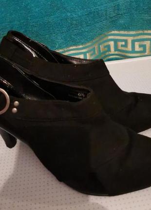 Ботинки женские 39р