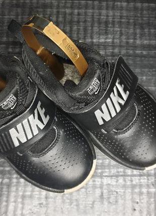 Детские баскетбольные кроссовки nike team hustle d 83 фото
